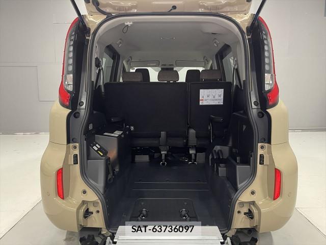 Toyota SIENTA 2024-11 8329804-4