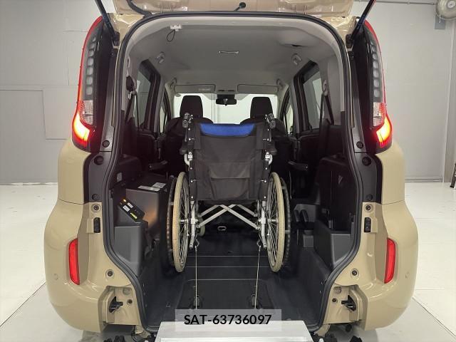 Toyota SIENTA 2024-11 8329804-6