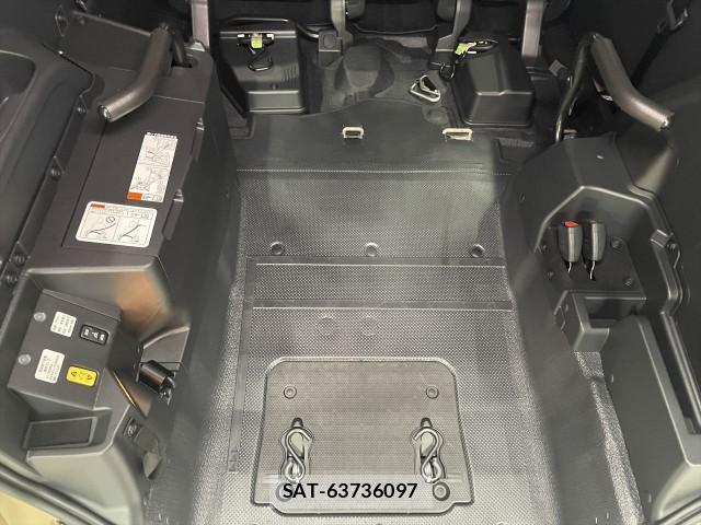 Toyota SIENTA 2024-11 8329804-9
