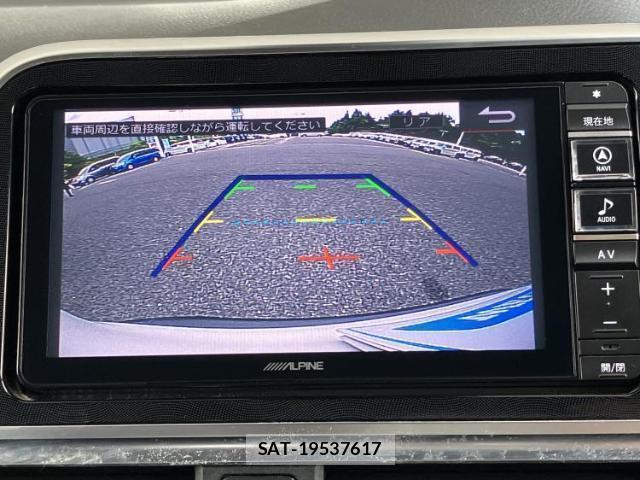 Toyota SIENTA 2017-10 8329812-11