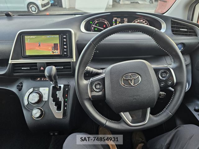 Toyota SIENTA 2022-05 8329822-2