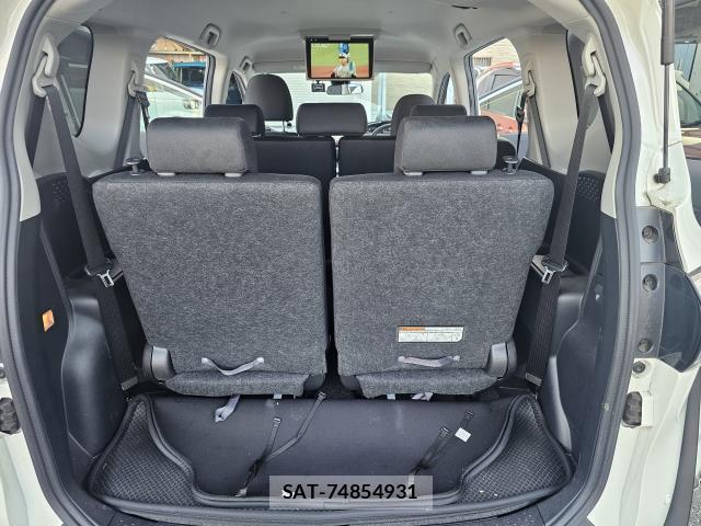 Toyota SIENTA 2022-05 8329822-7
