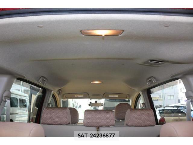 Toyota SIENTA 2014-07 8330072-15