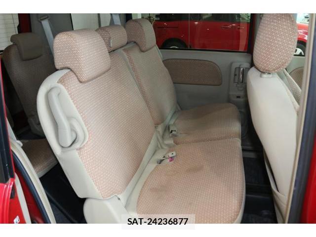Toyota SIENTA 2014-07 8330072-6