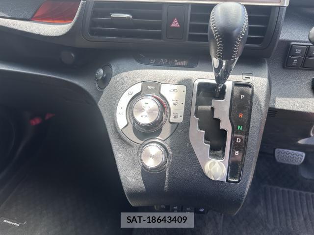 Toyota SIENTA 2022-01 8330155-14