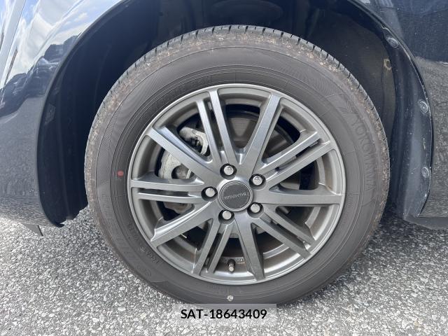 Toyota SIENTA 2022-01 8330155-3