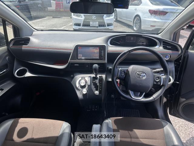 Toyota SIENTA 2022-01 8330155-4
