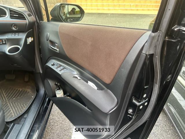 Toyota SIENTA 2022-04 8330168-4