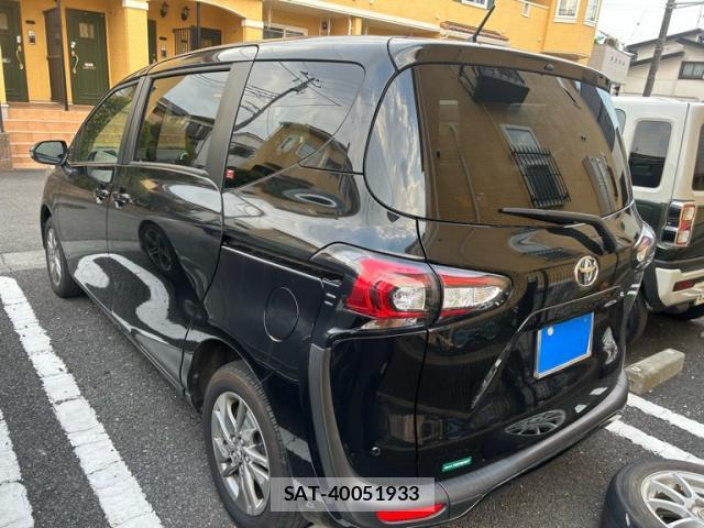 Toyota SIENTA 2022-04 8330168-9