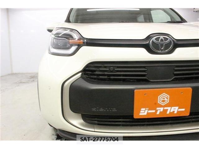 Toyota SIENTA 2023-02 8330232-11