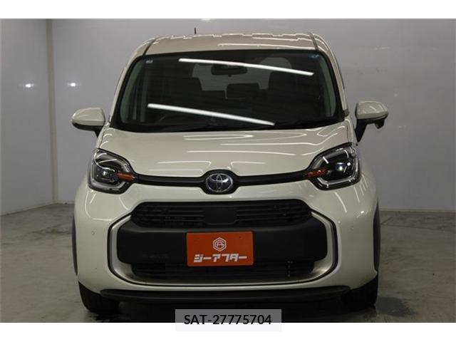 Toyota SIENTA 2023-02 8330232-2