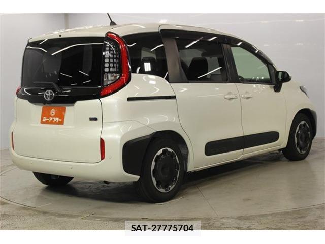 Toyota SIENTA 2023-02 8330232-5