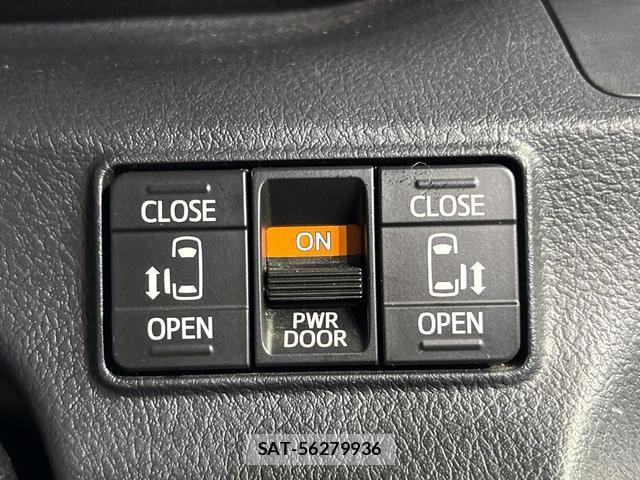 Toyota SIENTA 2020-03 8330295-2