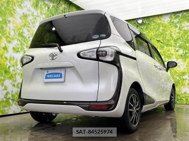 Toyota SIENTA 2017-02 8330392-2