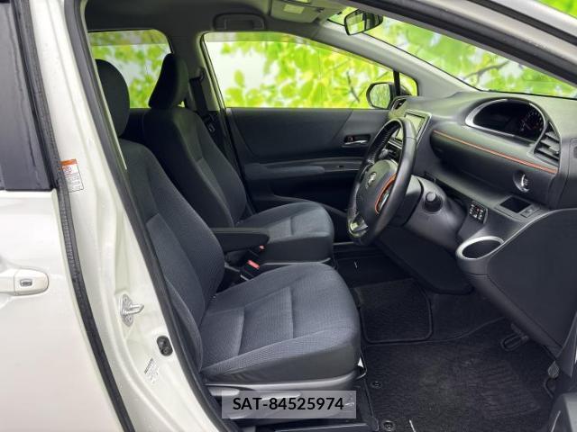 Toyota SIENTA 2017-02 8330392-6