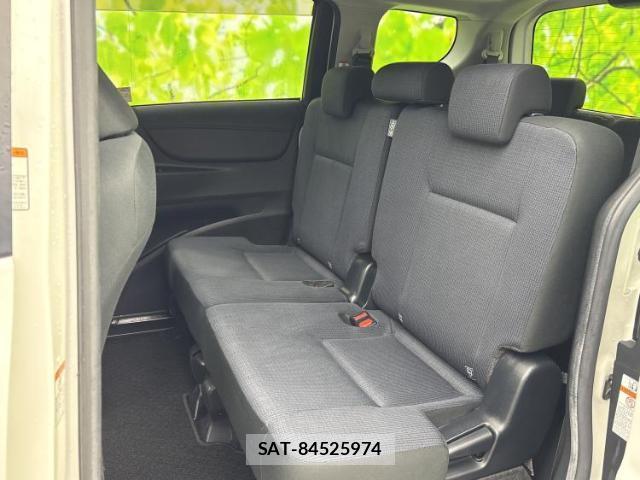 Toyota SIENTA 2017-02 8330392-7