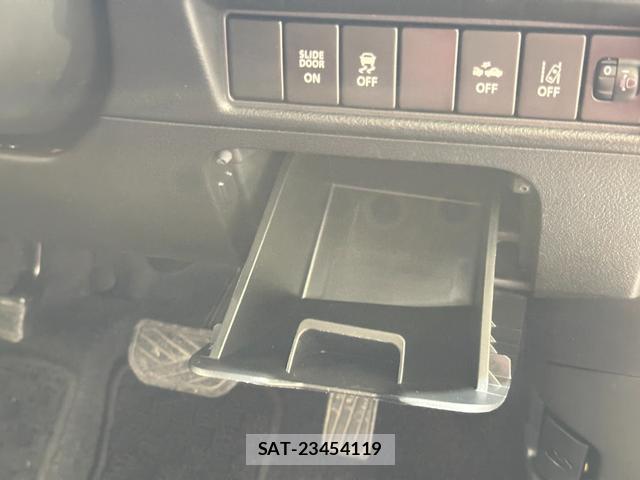 Suzuki SOLIO 2018-03 8330688-19