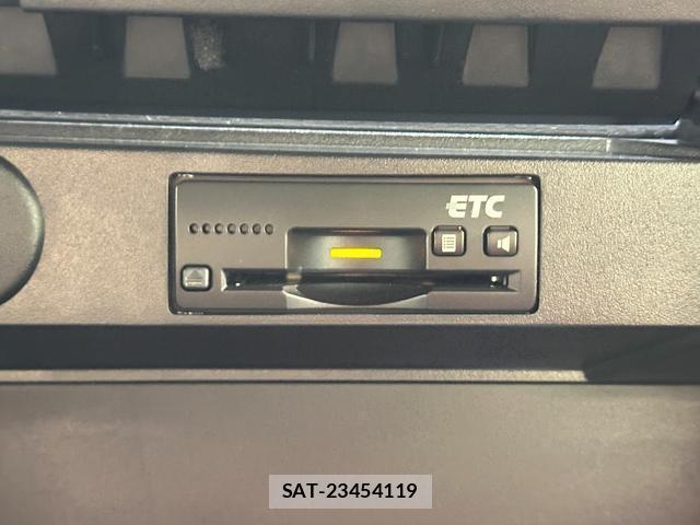 Suzuki SOLIO 2018-03 8330688-4