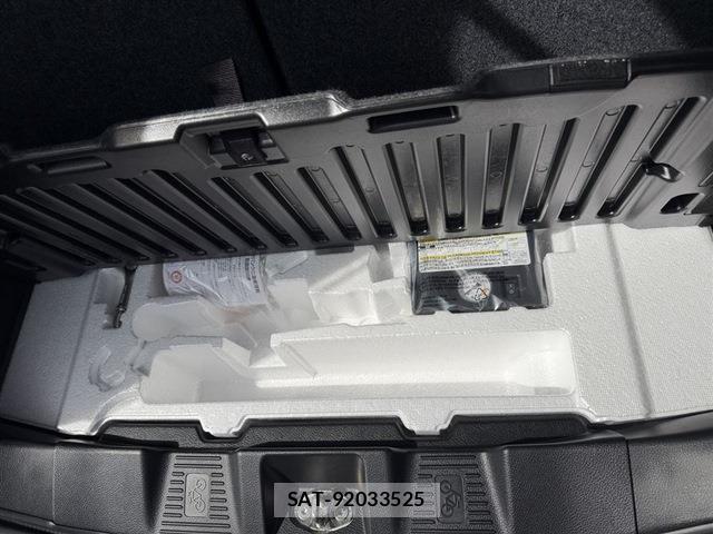 Suzuki SPACIA 2024-07 8327878-11