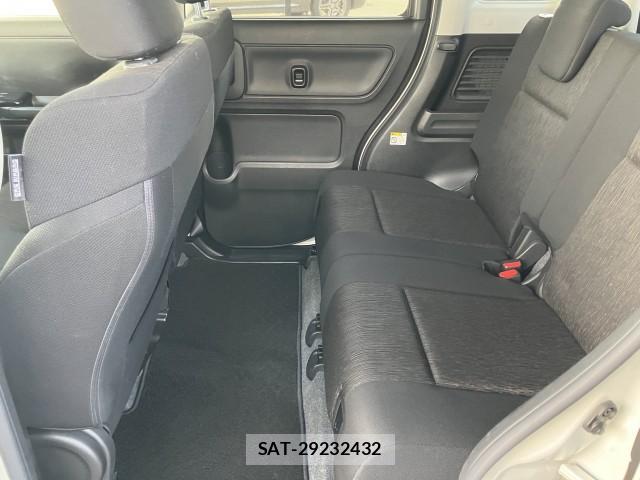 Suzuki SPACIA 2018-10 8328576-5