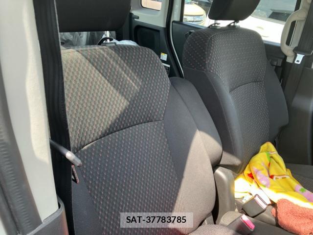 Suzuki SPACIA 2017-03 8328942-6