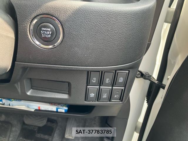 Suzuki SPACIA 2017-03 8328942-9