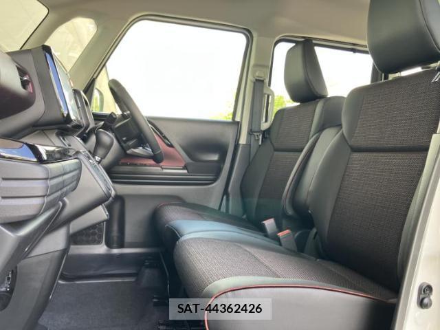 Suzuki SPACIA 2026-02 8329811-5