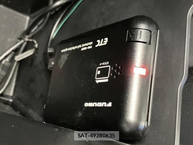 Suzuki SPACIA 2015-04 8330566-16