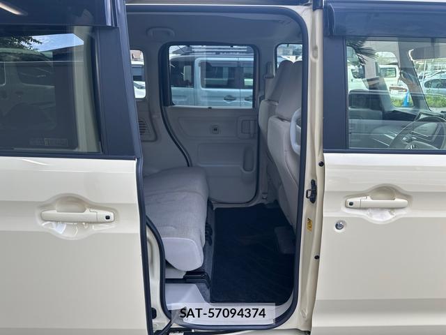 Suzuki SPACIA 2018-10 8328151-11