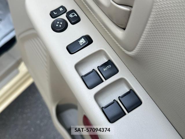 Suzuki SPACIA 2018-10 8328151-17