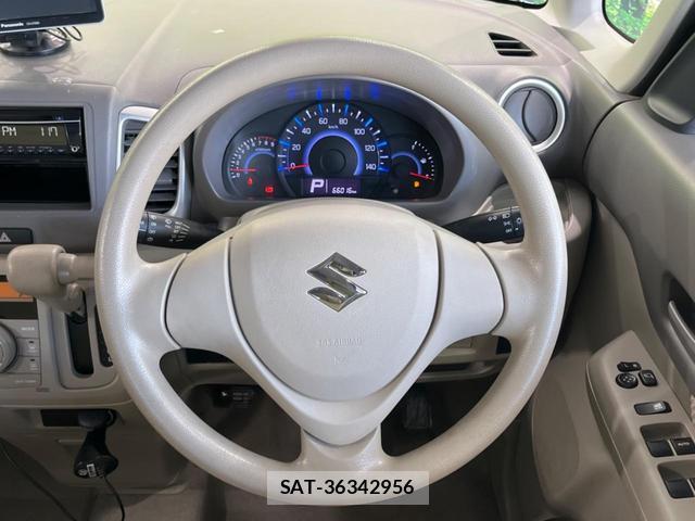 Suzuki SPACIA 2013-09 8328864-10
