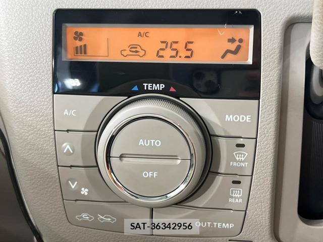 Suzuki SPACIA 2013-09 8328864-6