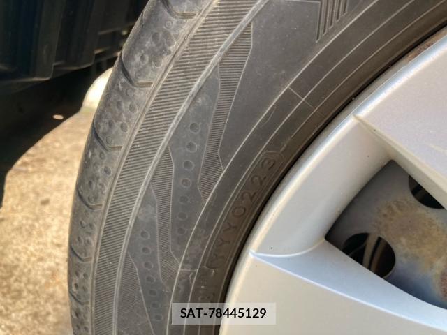 Suzuki SPACIA 2013-11 8328939-3