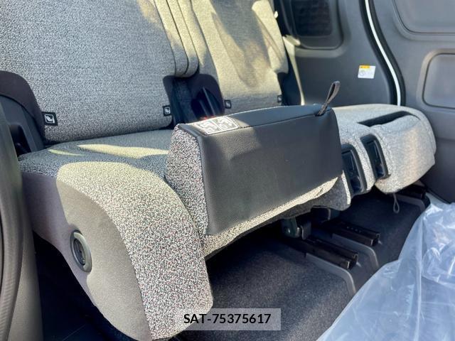 Suzuki SPACIA 2026-02 8329429-11