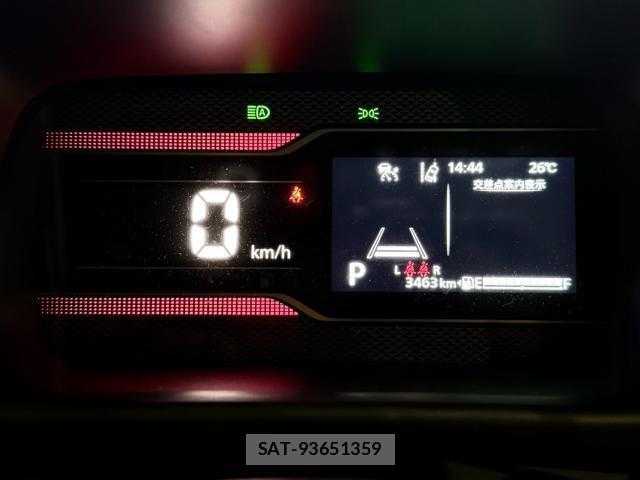 Suzuki SPACIA 2026-05 8329440-5