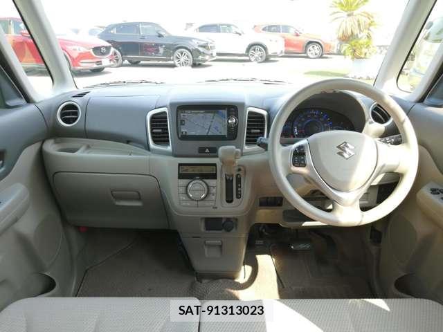Suzuki SPACIA 2013-10 8330308-4