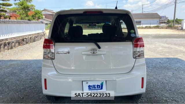 Toyota SPADE 2012-12 8329308-1