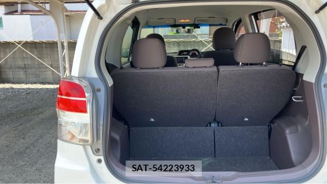 Toyota SPADE 2012-12 8329308-17