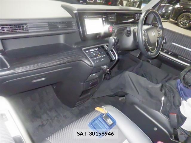 Honda e 2016-09 8328674-2