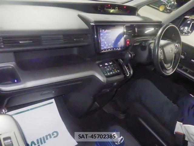 Honda e 2020-01 8328681-2