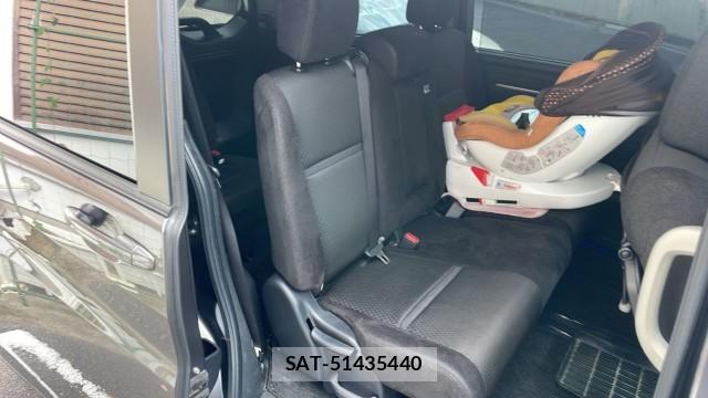 Honda e 2018-10 8329298-6