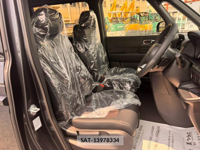 Honda e 2026-07 8329442-7