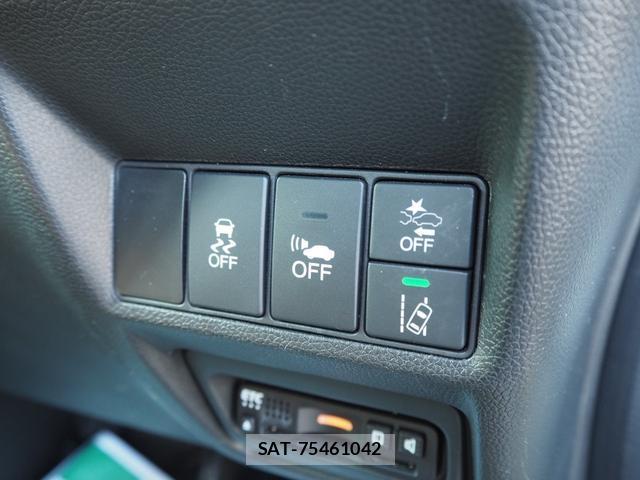 Honda e 2018-03 8329940-14