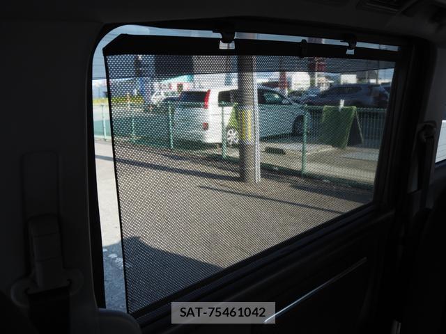 Honda e 2018-03 8329940-16