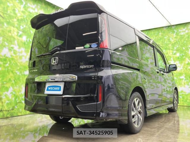 Honda e 2017-08 8330516-2