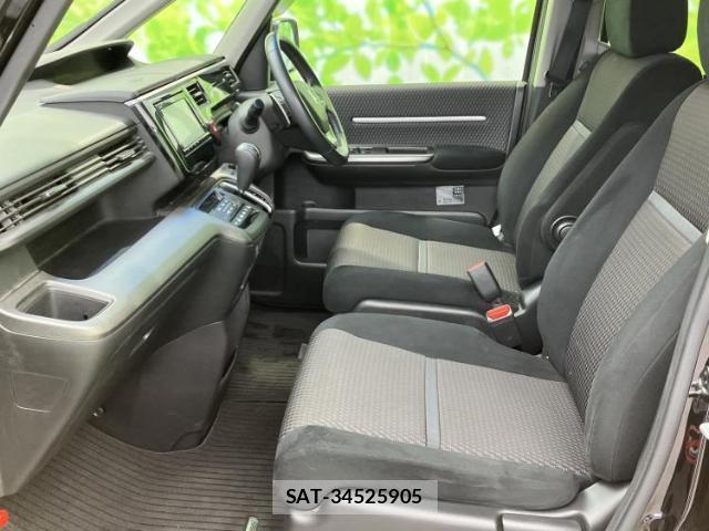 Honda e 2017-08 8330516-6