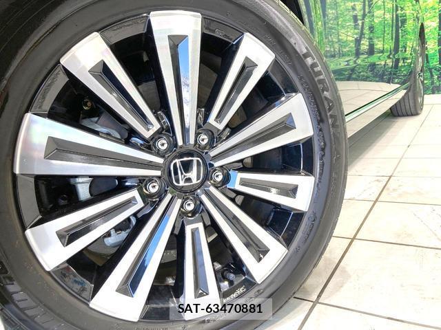 Honda e 2024-04 8328093-13
