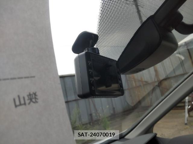 Honda e 2019-07 8328214-16