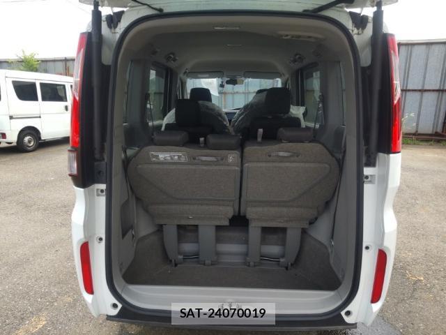 Honda e 2019-07 8328214-7