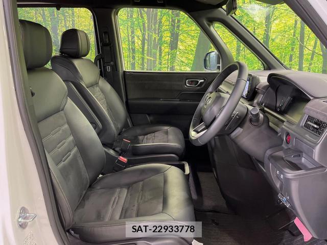 Honda e 2025-03 8328524-6